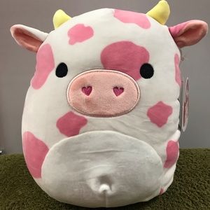 Evangelica the cow Squishmallow S11”